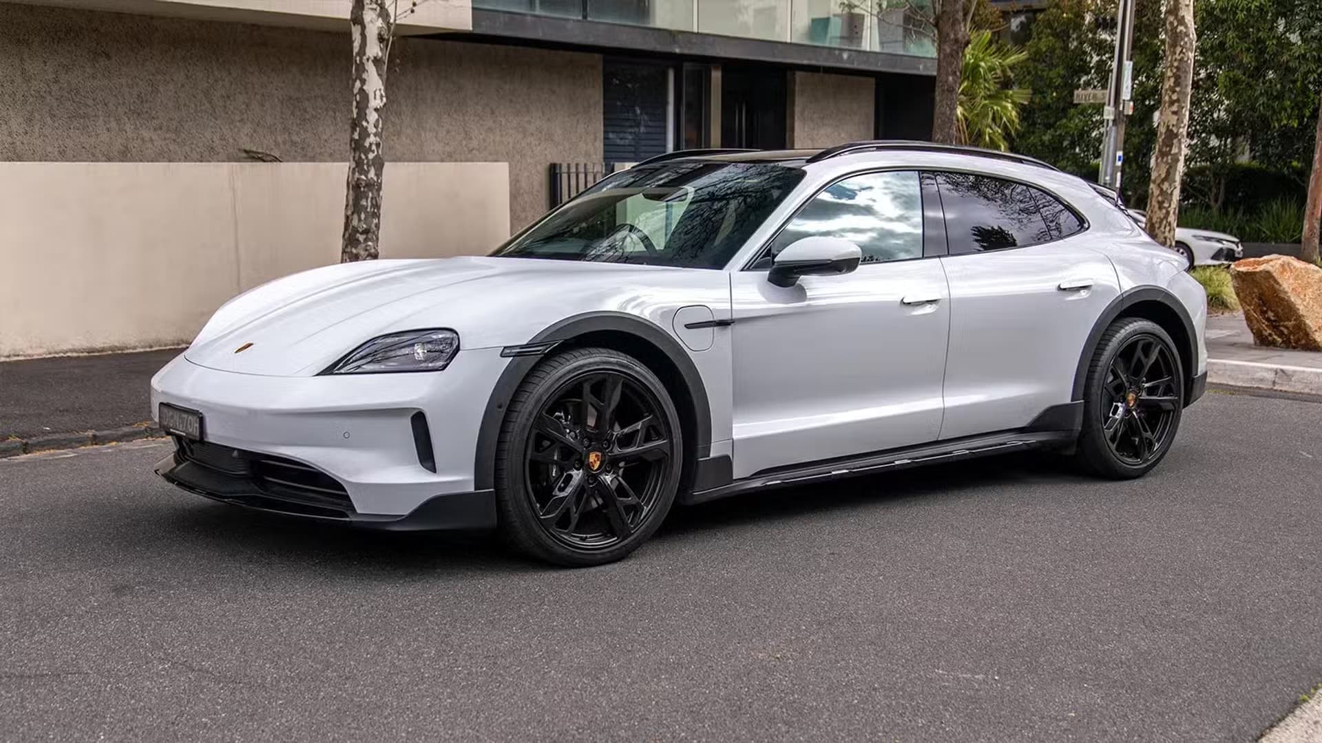 Porsche Taycan Cross Turisomo